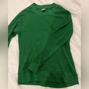 ARITZIA TNA green waffle crew neck sweatshirt. Never worn!!!